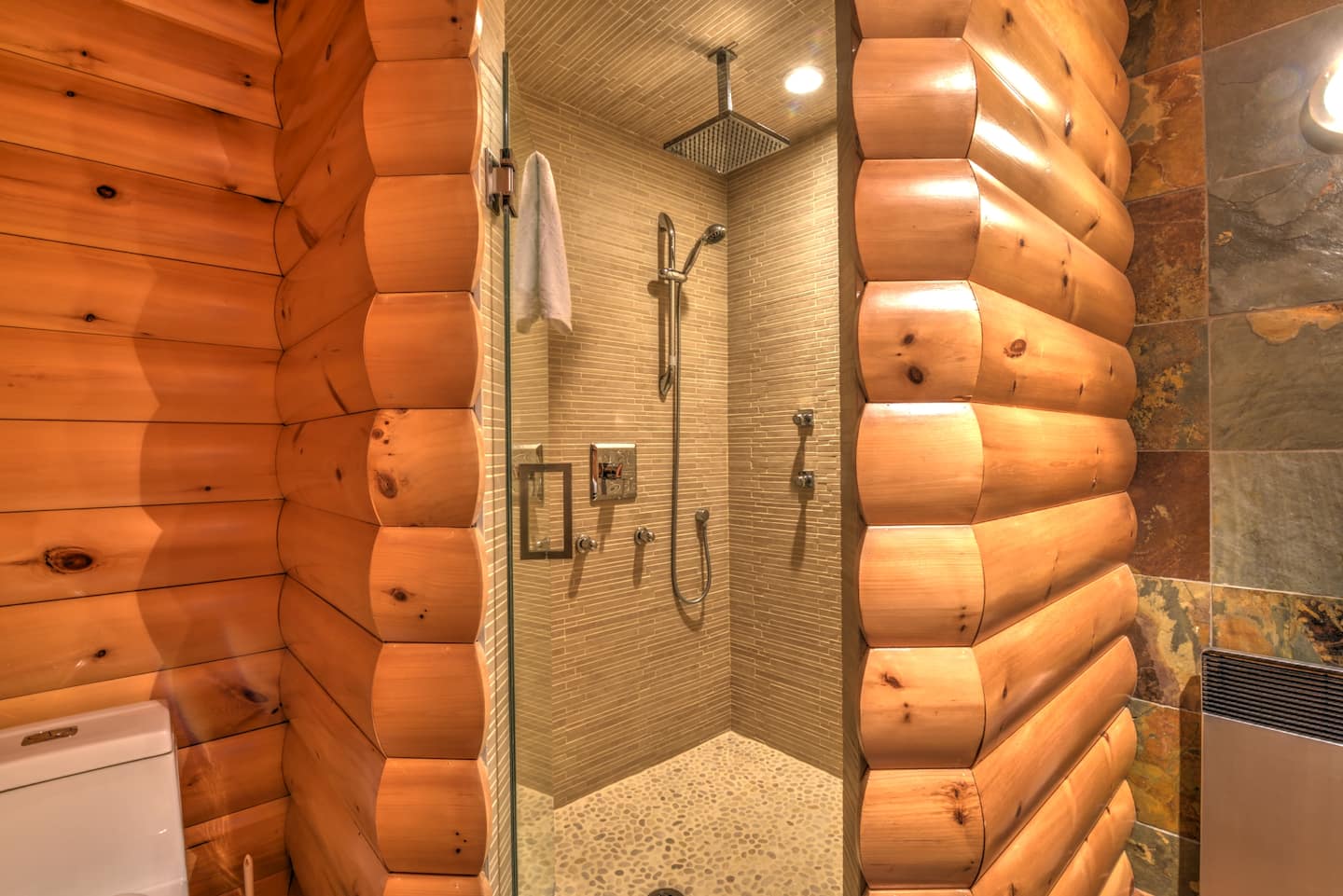 Chambre des maîtres luxueuse du Chalet Le Scandinave